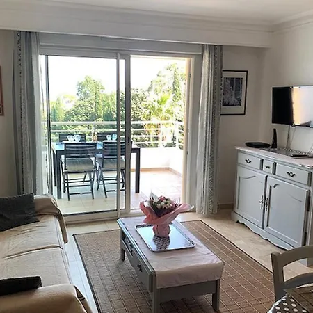 Nice Appt With Sea View And Pool In * Cavalaire-sur-Mer
